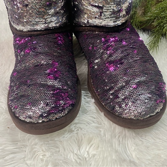 Ugg Australia fuschia pink silver reversible sequin boots size 8 - Picture 6 of 12